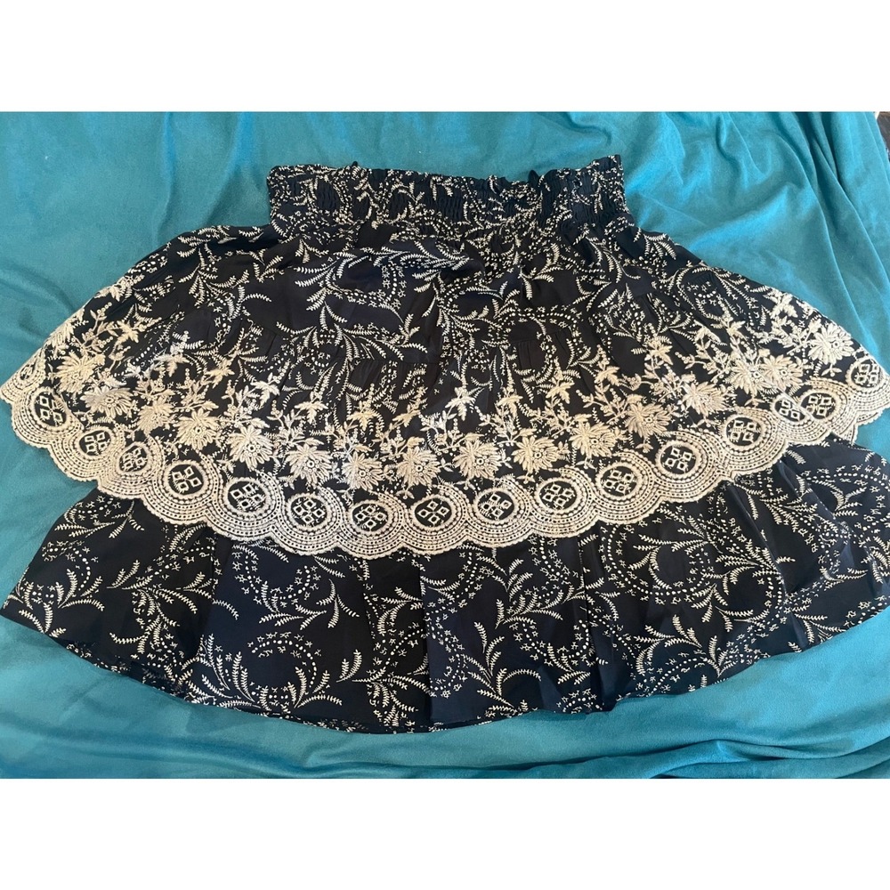 Joie Mini Skirt Smocked Waist Tiered Ruffle Hem Black‎ White Floral M